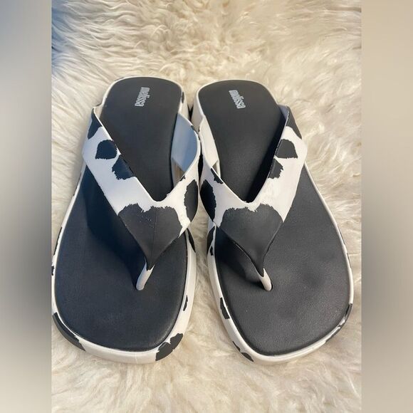 Melissa Brave Flip Flops Cow Print Black White 10 - Picture 5 of 10